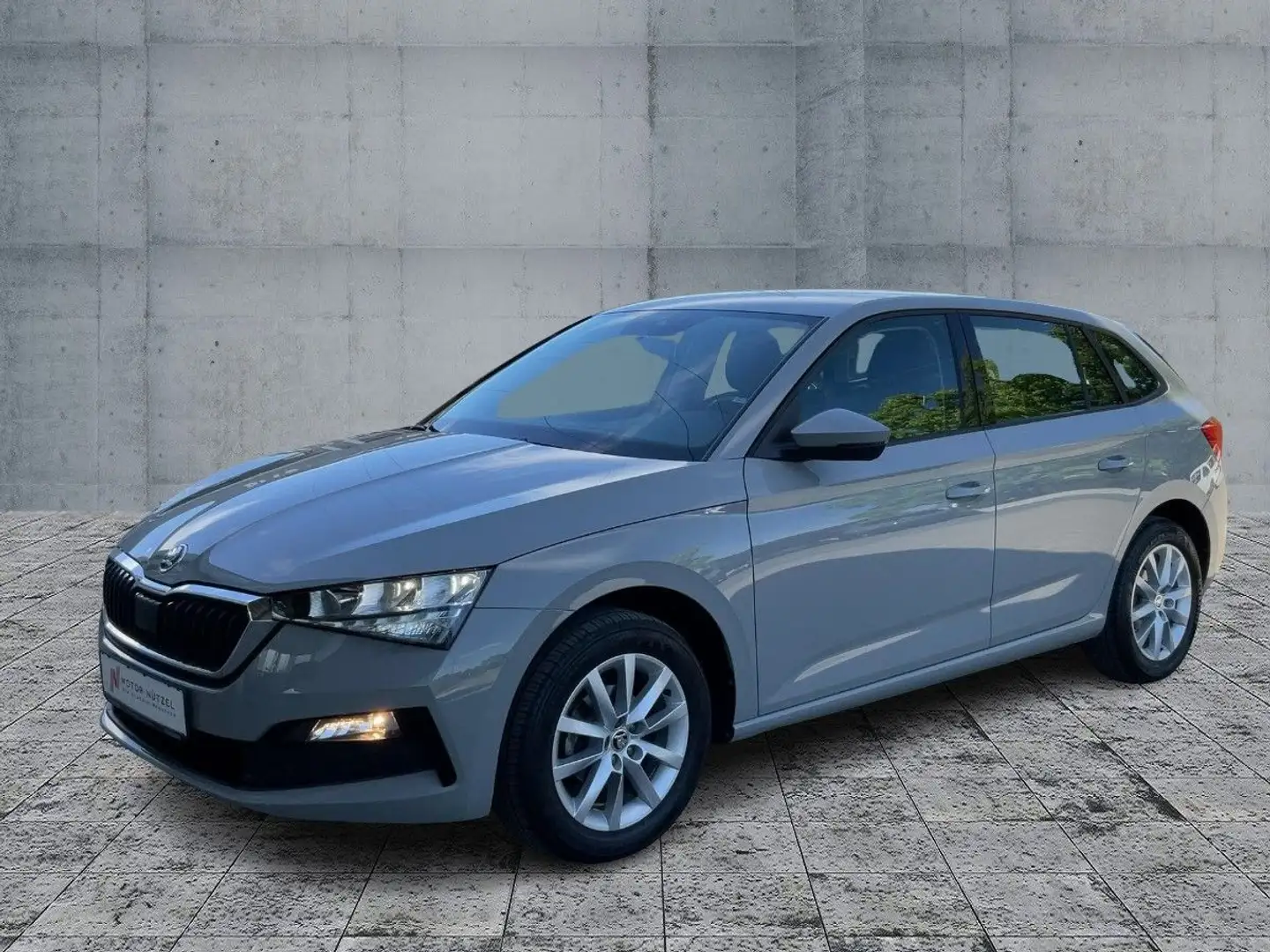 Skoda Scala 1.0 TGI DRIVE 125 LED+APP+PDC+GRA+DAB Gris - 2