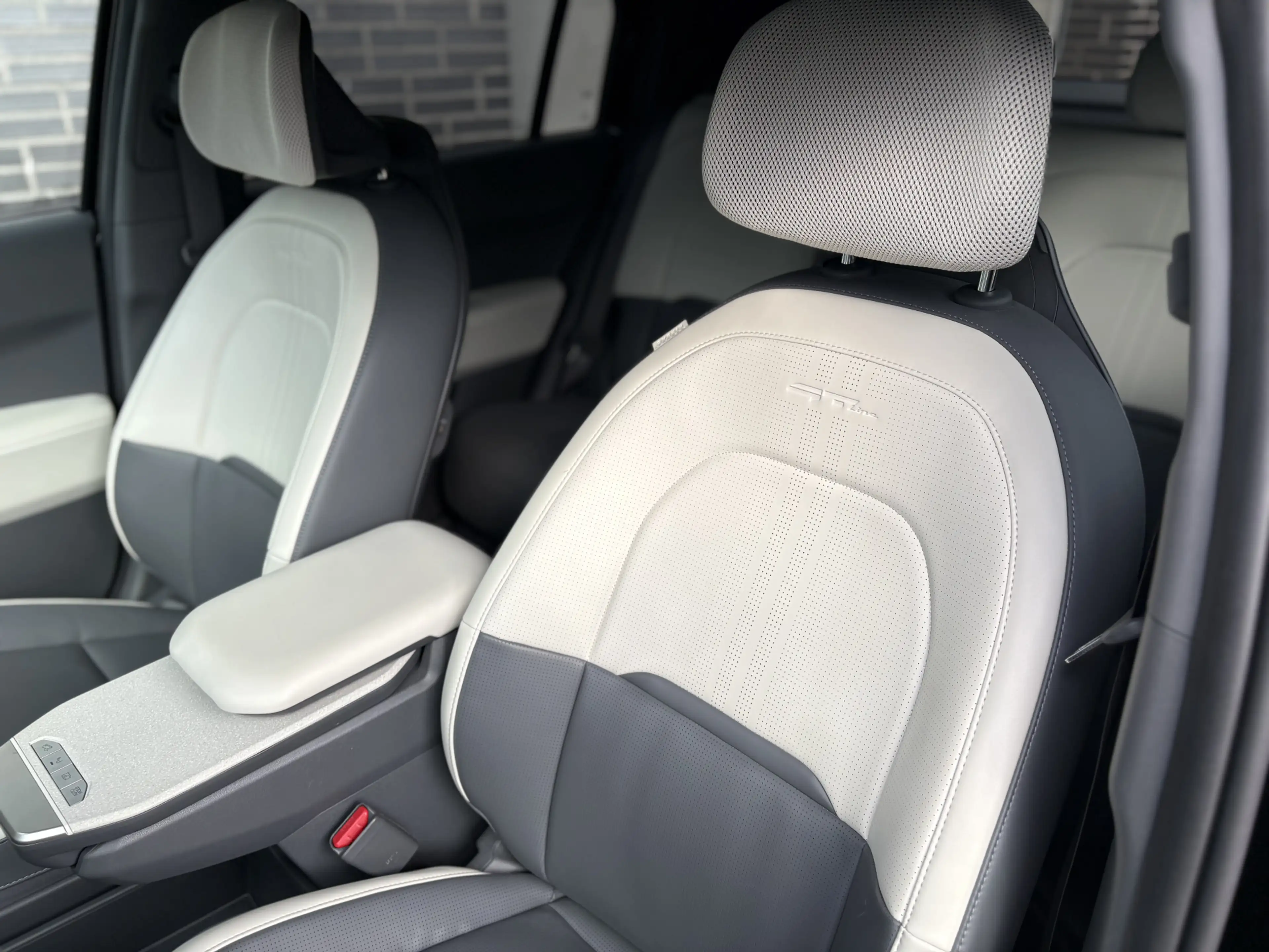 Kia EV3 GT-PlusLine 81.4 kWh, schuif/kantel/pano/climate, — photo 6