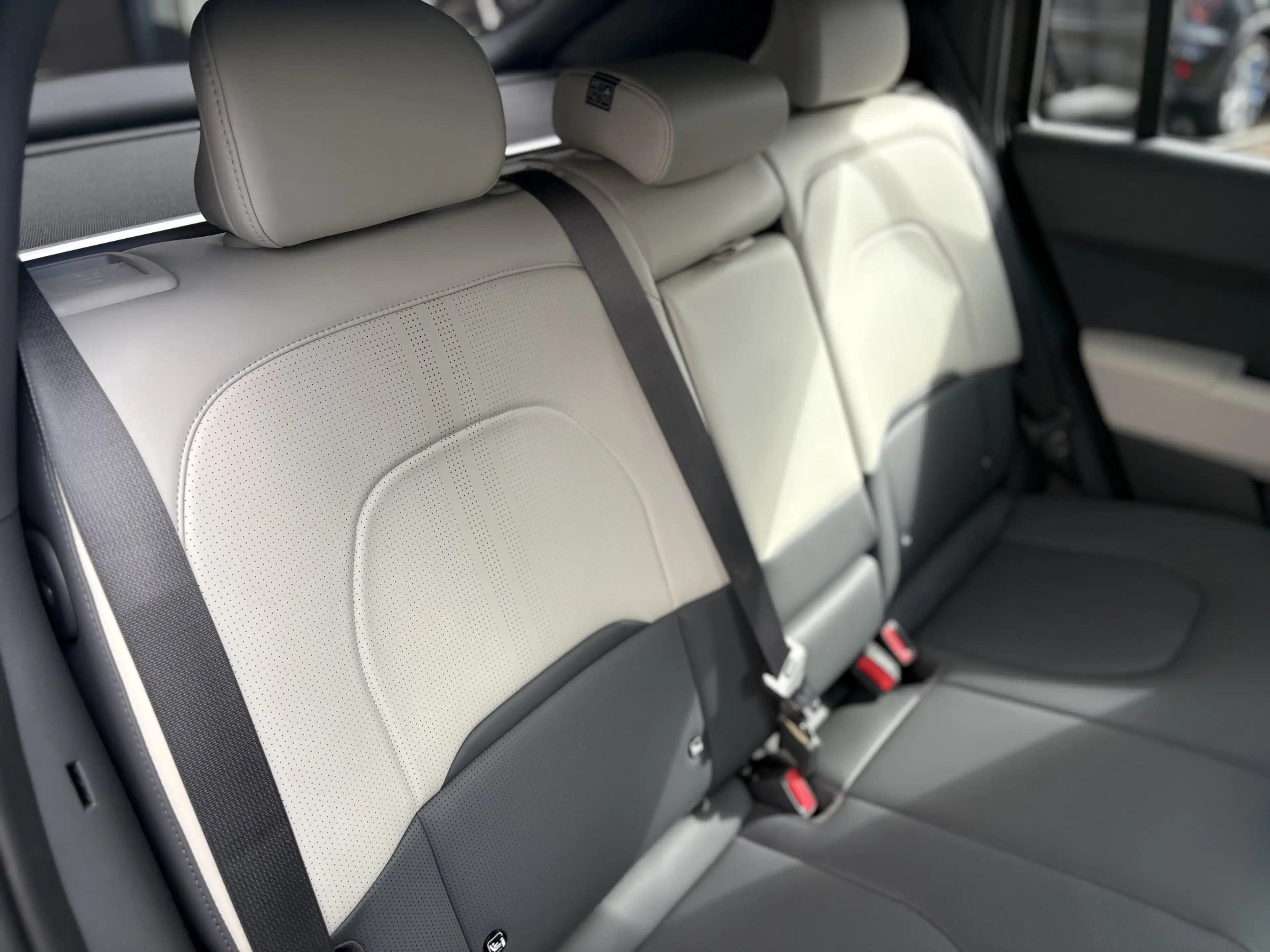 Kia EV3 GT-PlusLine 81.4 kWh, schuif/kantel/pano/climate, — photo 20
