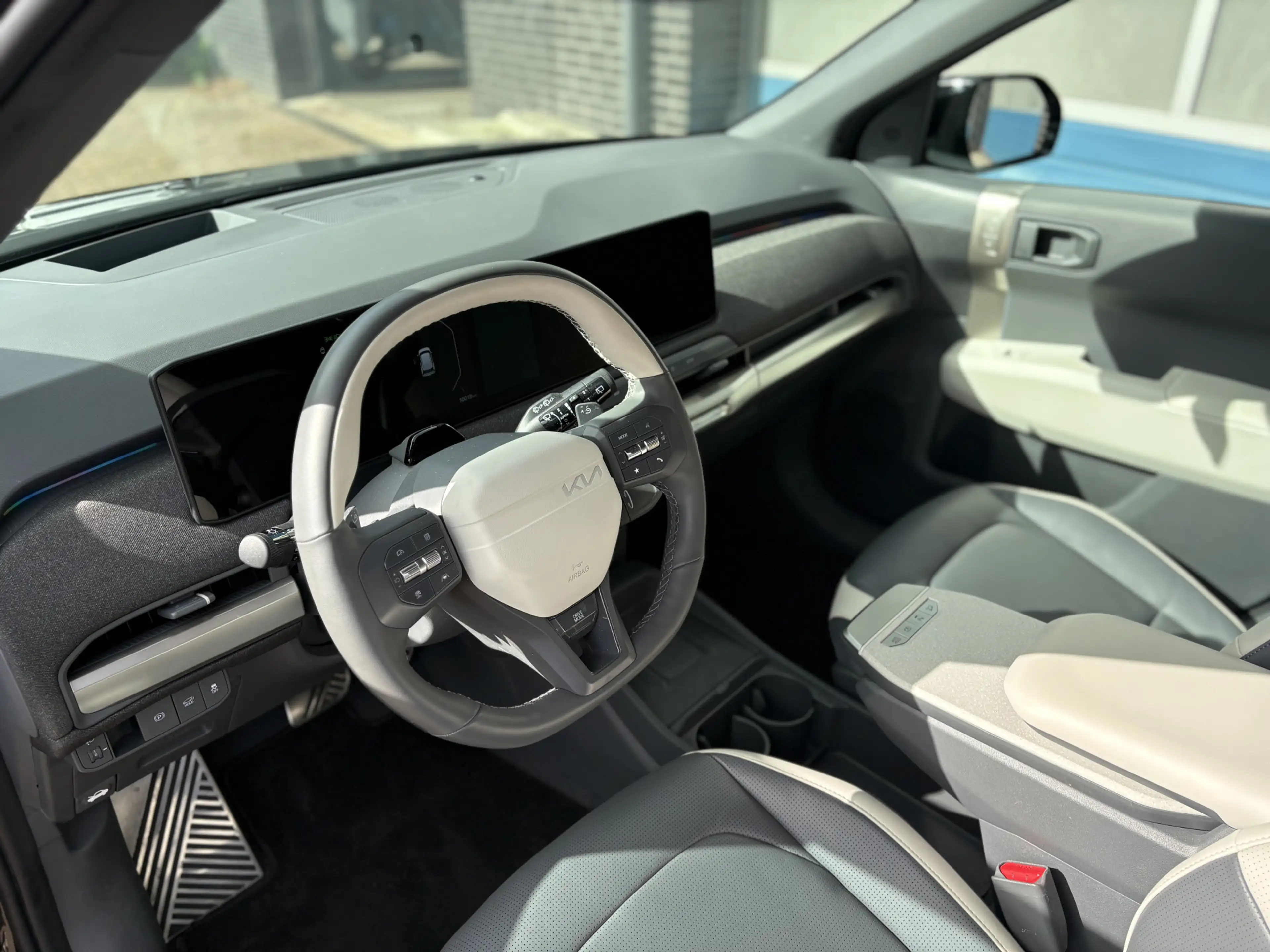 Kia EV3 GT-PlusLine 81.4 kWh, schuif/kantel/pano/climate, — photo 3