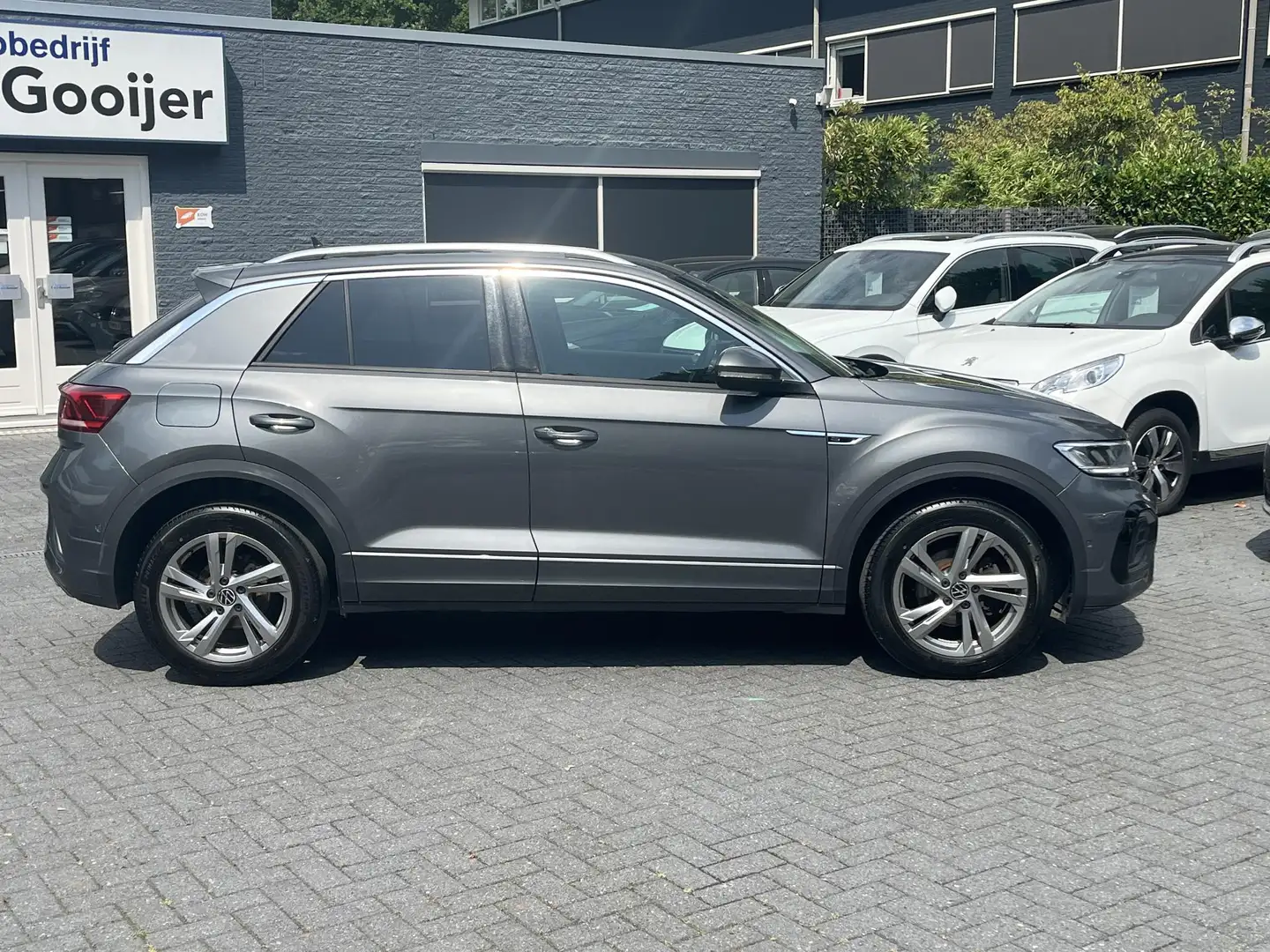 Volkswagen T-Roc 1.5 TSi DSG R-Line (2X) | 5 JAAR FABRIEKSGARANTIE! Gris - 2