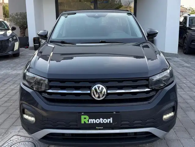 Volkswagen T-Cross view 2