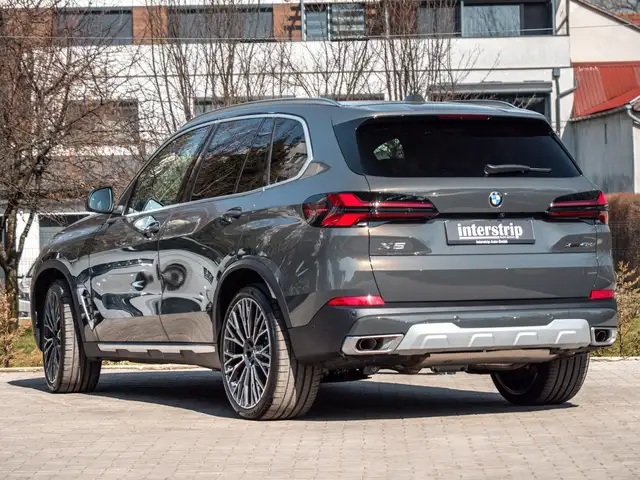 BMW X5 X5 view 4