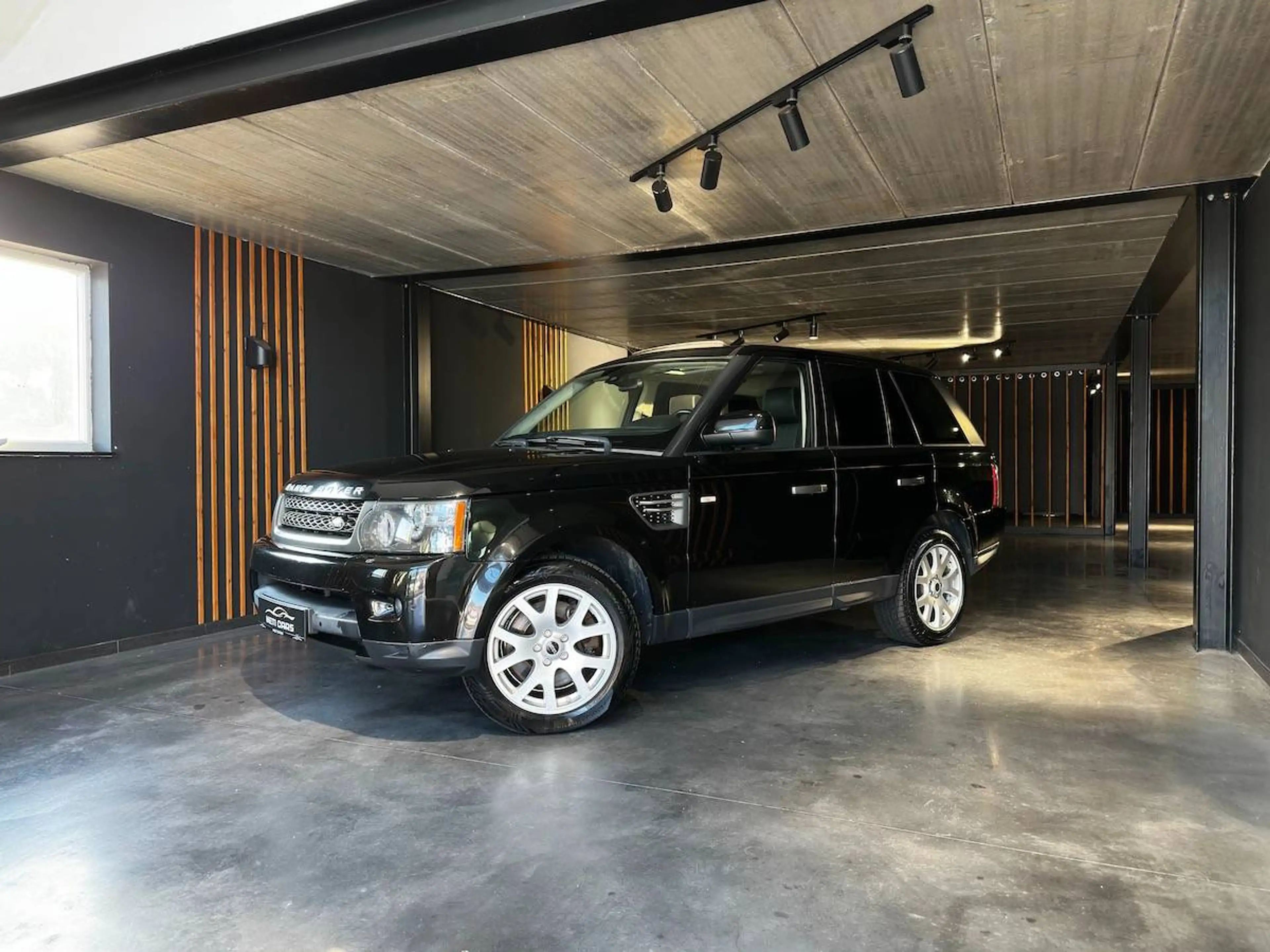 Land Rover Range Rover Sport 3.0 TdV6 | Camera | Navi | Cruise | ... — photo 2