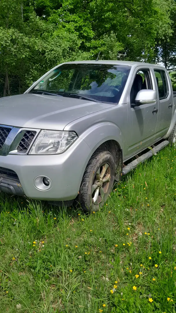 Nissan Navara Navara dCi Autm. LE Stříbrná - 1