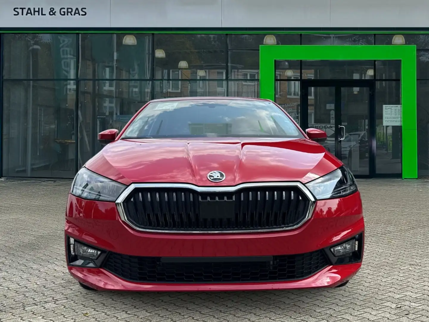 Skoda Fabia Essence 1,0 MPI 59 kW 5-Gang-Schaltgetrieb LED Spe Rot - 2