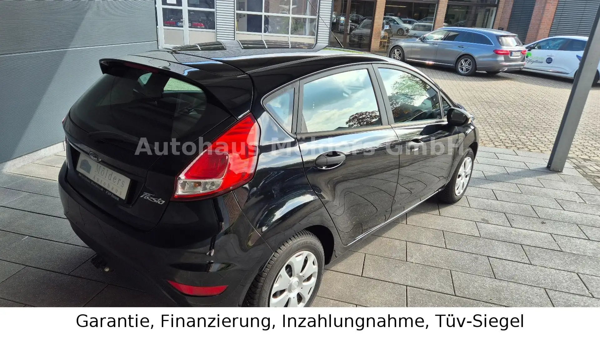 Ford Fiesta 1,3 *Garantie*Klima*AHK*134€ mtl. Noir - 2
