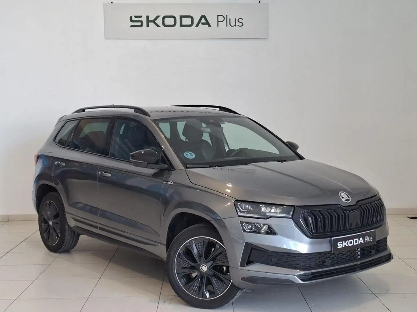 Skoda Karoq 1.5 TSI Sportline ACT DSG 110KW Gris - 1