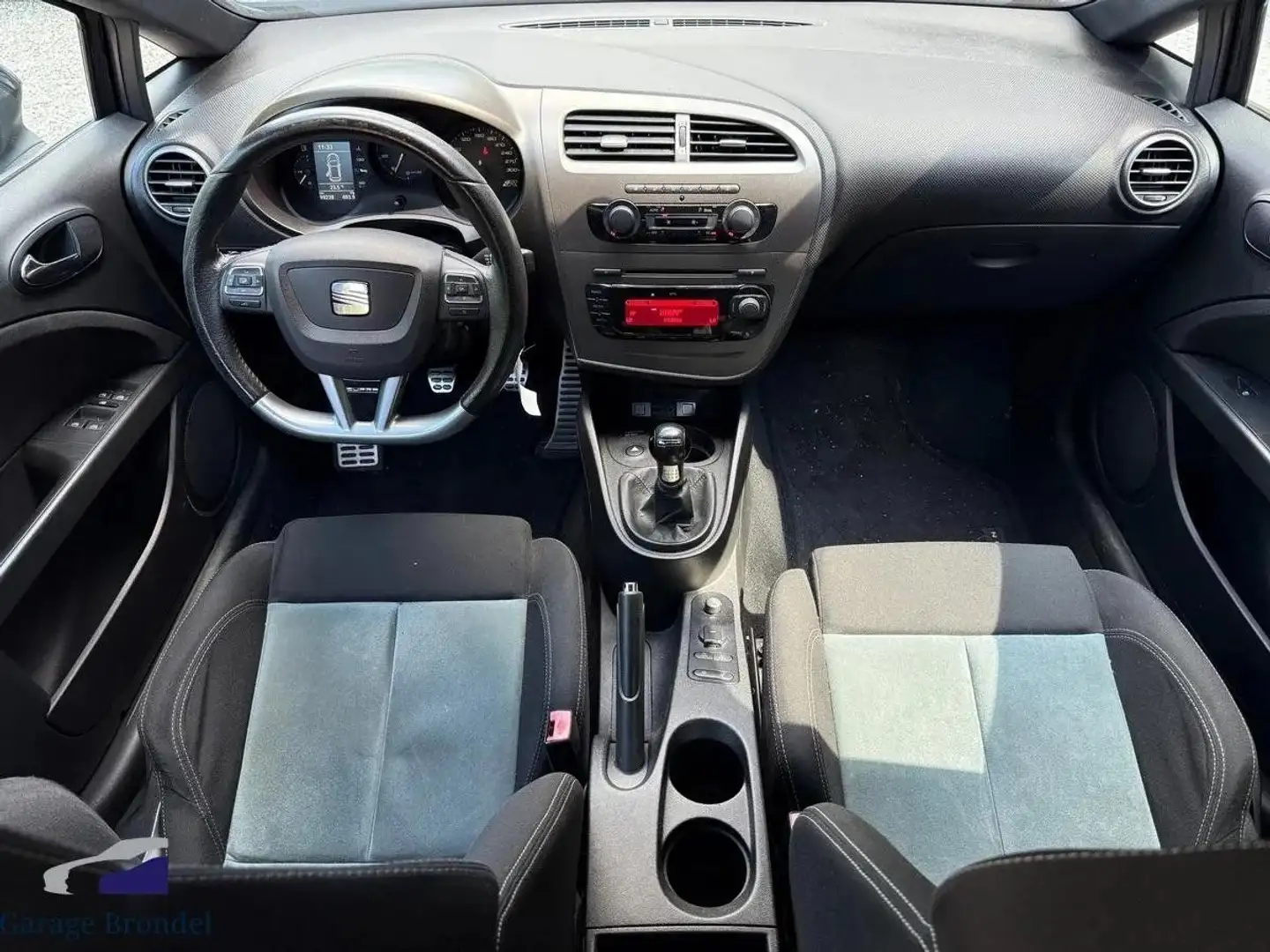 SEAT Leon Cupra R 2.0 TFSi 265cv 2ème main Noir - 2