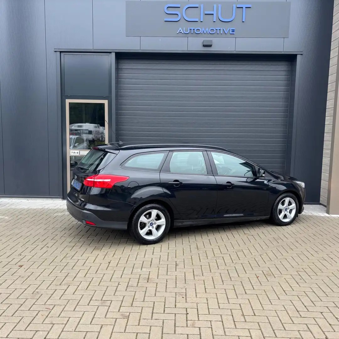 Ford Focus Wagon 125pk Business CLIMA | STOELVERWARMING | PDC Zwart - 2