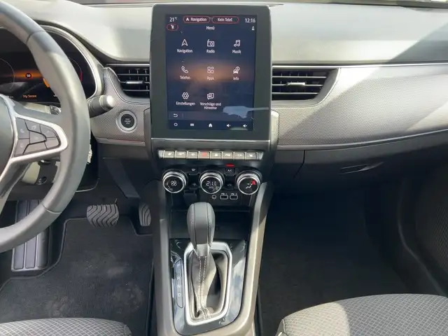 Renault Arkana view 12