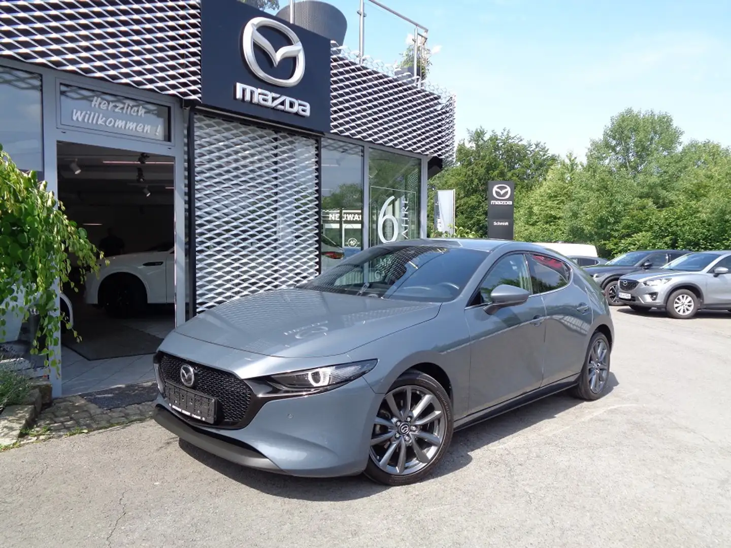 Mazda 3 Selection inkl. Design- und i-Activesense-Paket Gris - 1