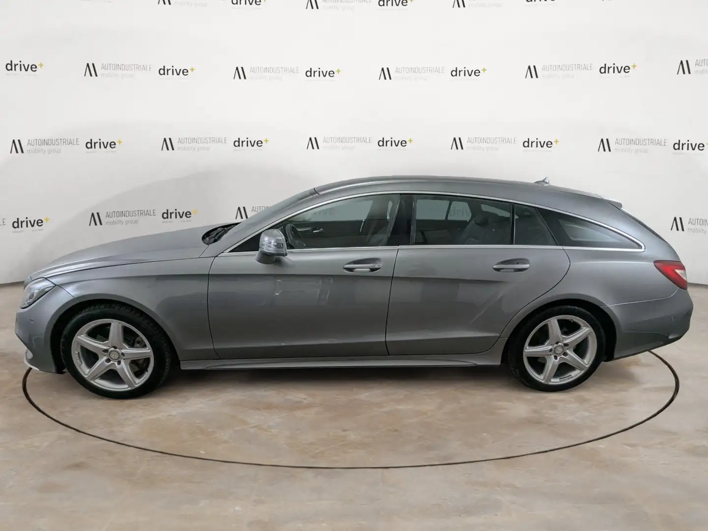Mercedes-Benz CLS 350 350 D 4MATIC S.BRAKE PREMIUM Szürke - 2