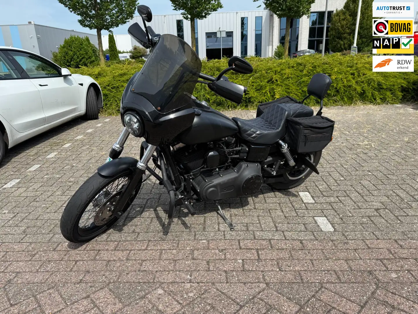 Harley-Davidson Dyna Street Bob Chopper 103 FXDBP 2016 - 1