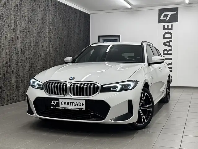 BMW 330 e M sport / LED/ VIRTUAL/ NAVI/ APP CONNECT/ LA...
