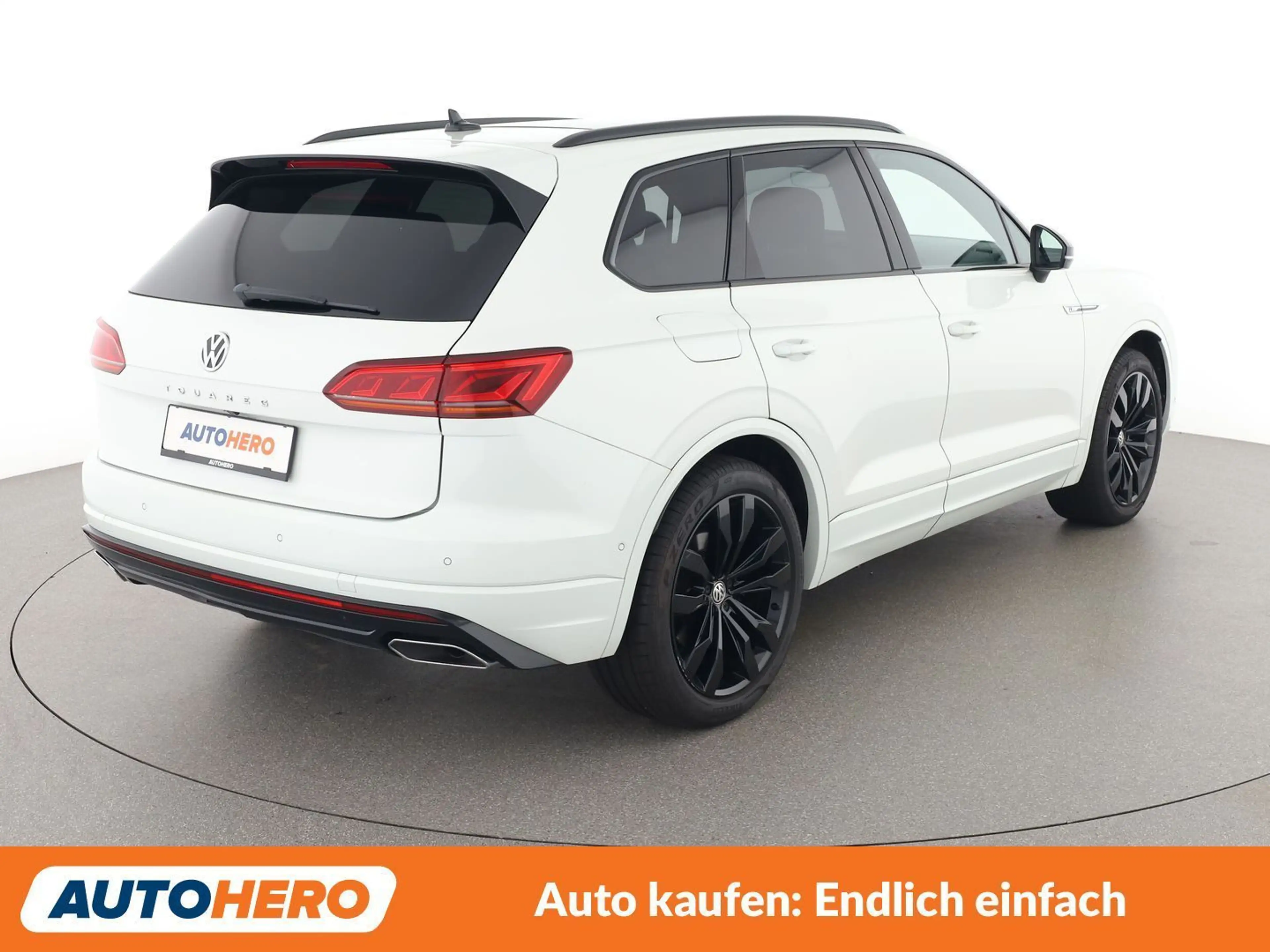 Volkswagen Touareg 3.0 V6 TDI R-Line 4Motion — photo 6