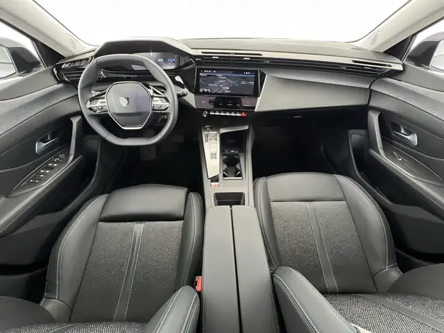 Peugeot 308 view 6