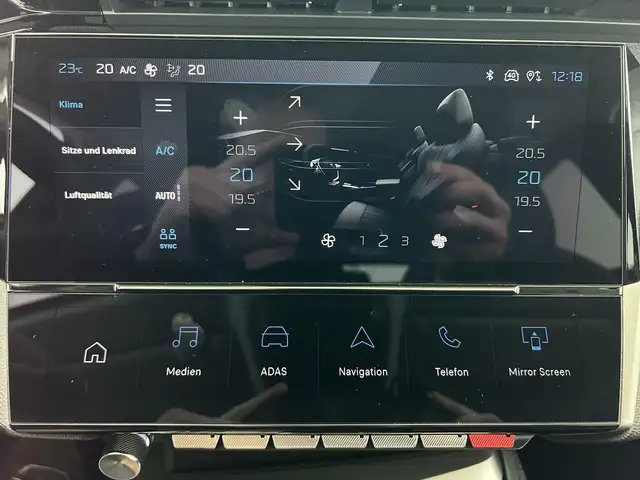 Peugeot 308 view 12