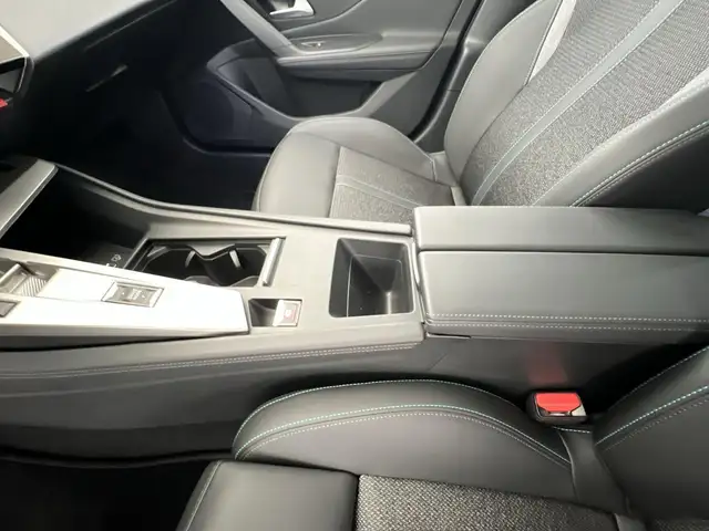 Peugeot 308 view 14