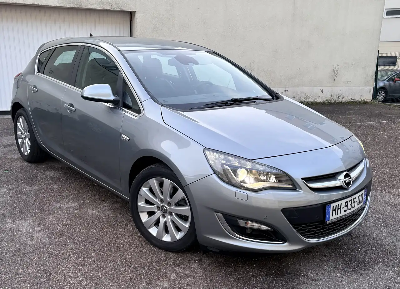 Opel Astra 1.6 Turbo SIDI - Cuir IntÃ©gral / XÃ©non