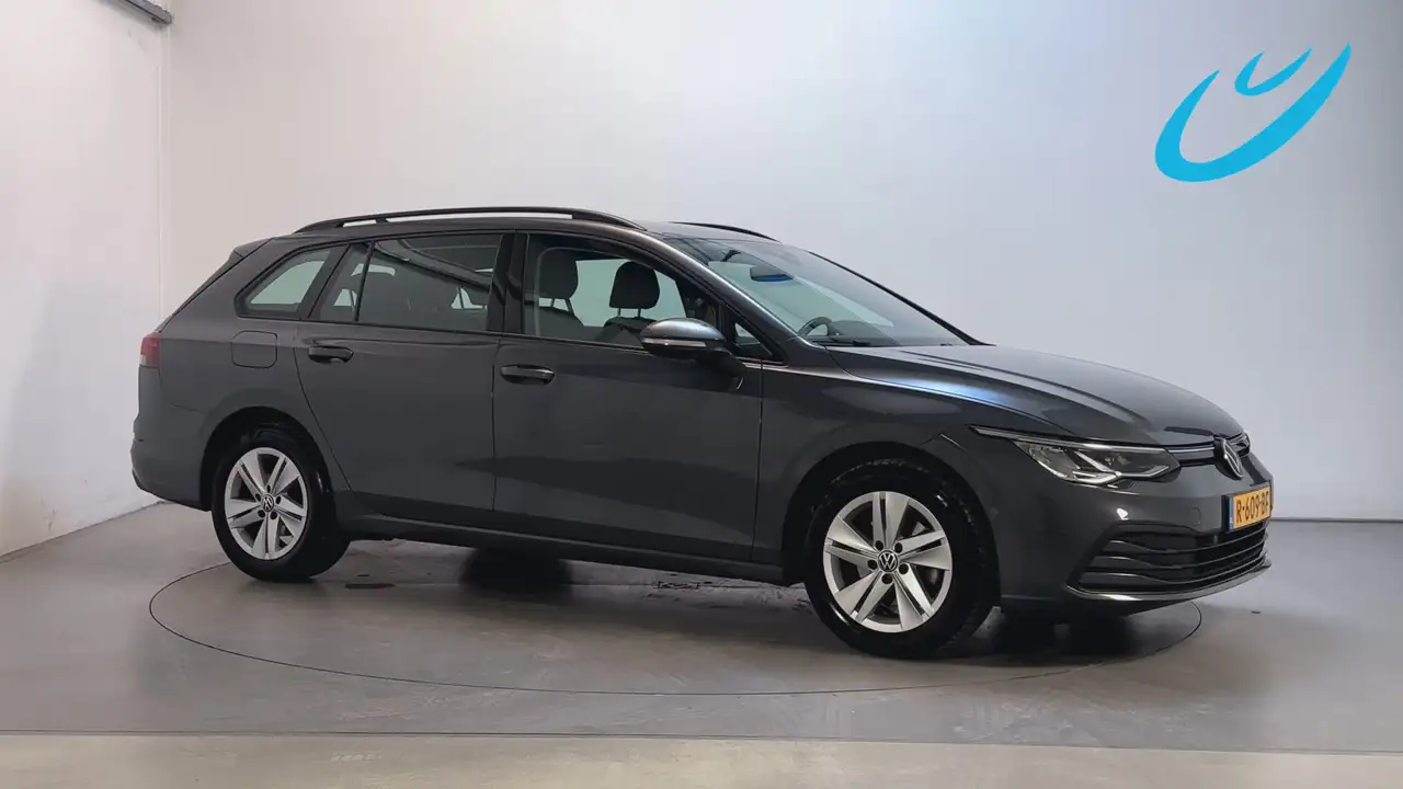 Volkswagen Golf 1.0 TSI 110pk Life Trekhaak Sfeerverlichting Navig