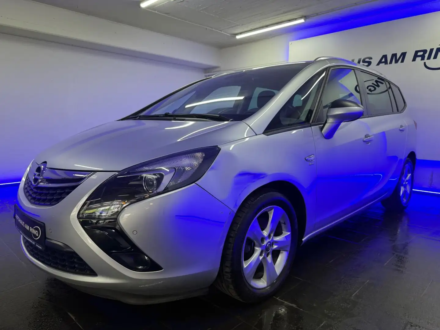 Opel Zafira Tourer Zafira C Tourer Drive NAVI 2xPDC TEMPO SZH 2ZONE Silber - 2