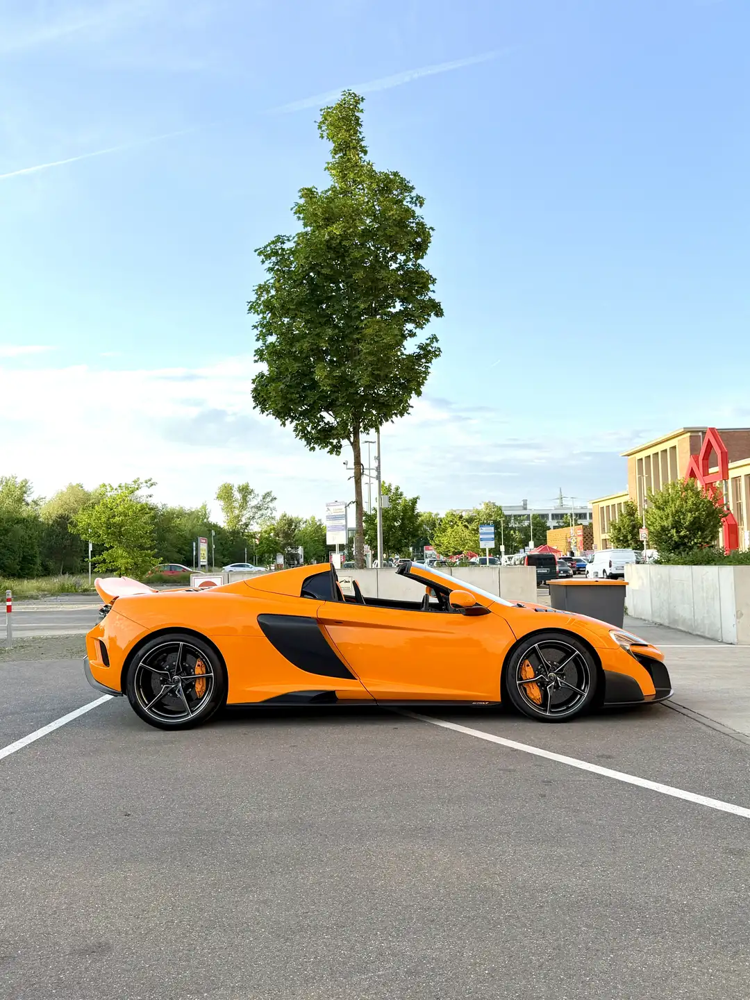 맥라렌 675LT 2019 오렌지 사진 4