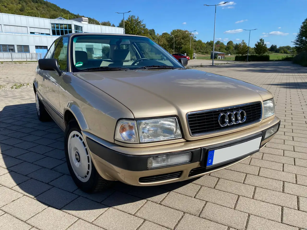 Audi 80, foto 1