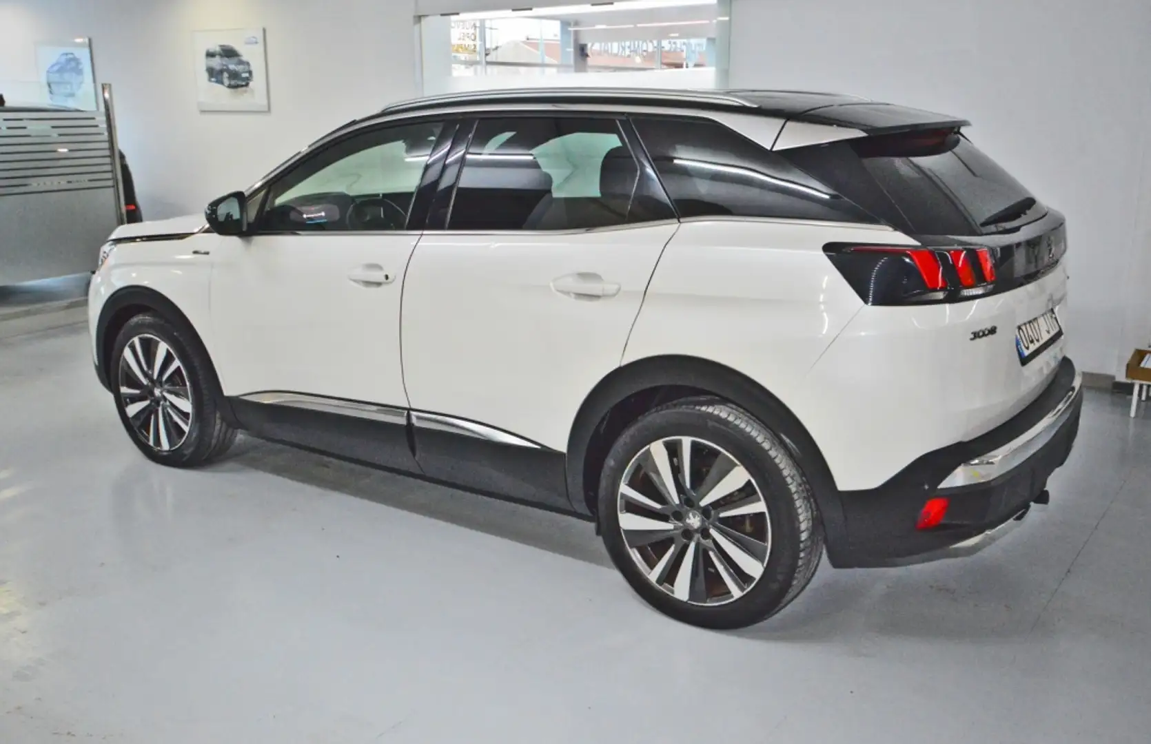 Peugeot 3008 2.0BlueHDi GT Line S&S 150 Blanco - 2