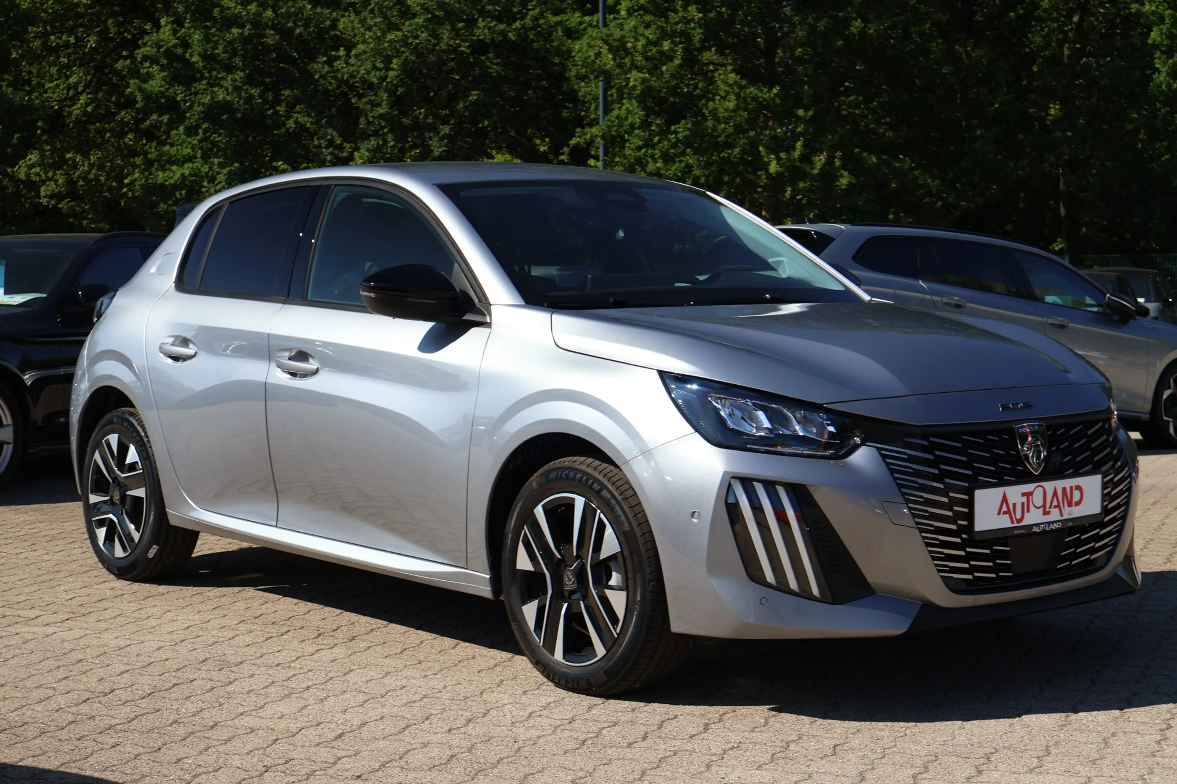 Peugeot 208 1.2 mHEV 110 Aut. LED Navi Kamera — photo 8