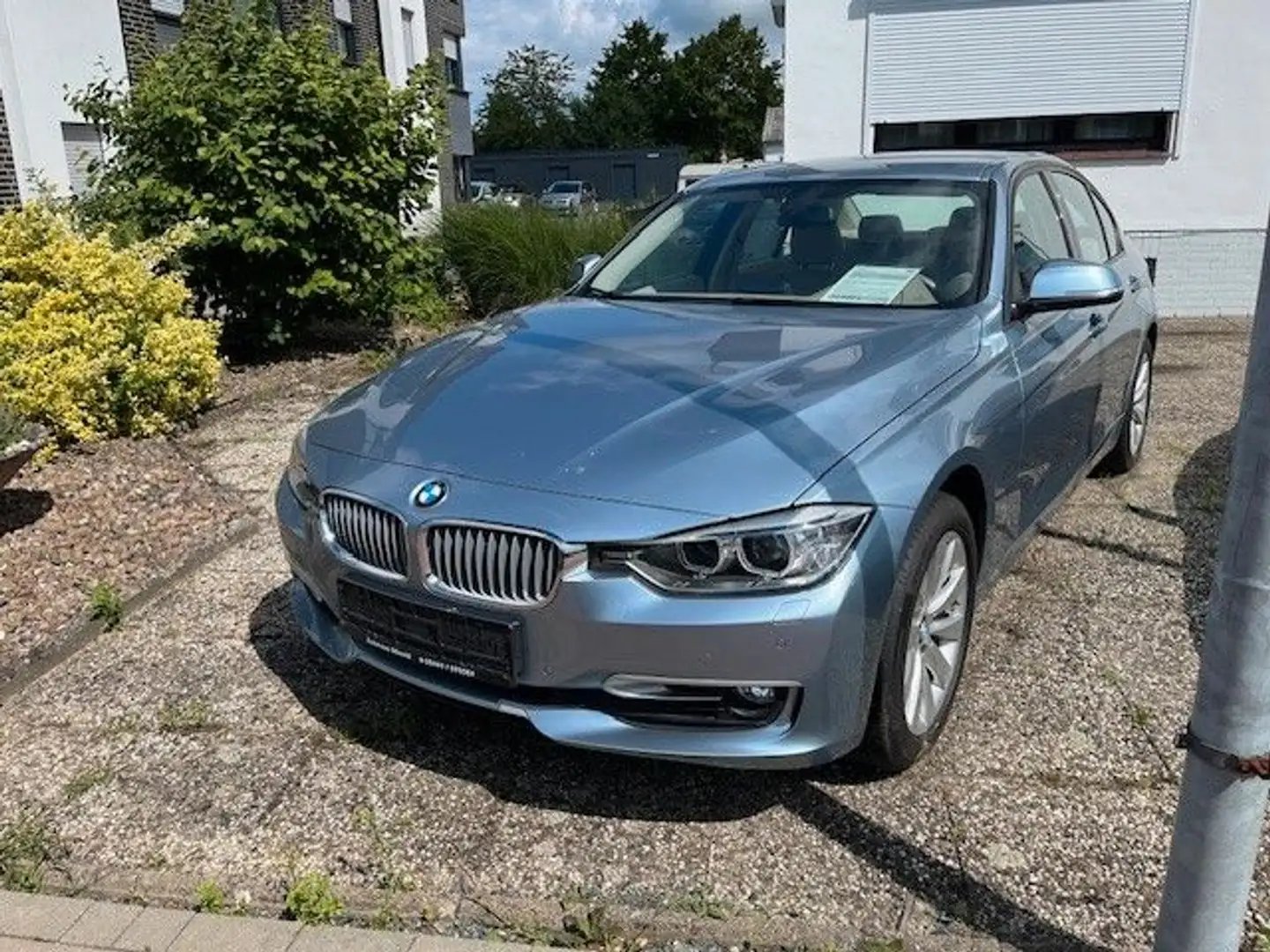 BMW 316 Baureihe 3 Lim. 316 i / nur 111 TKM Bleu - 1