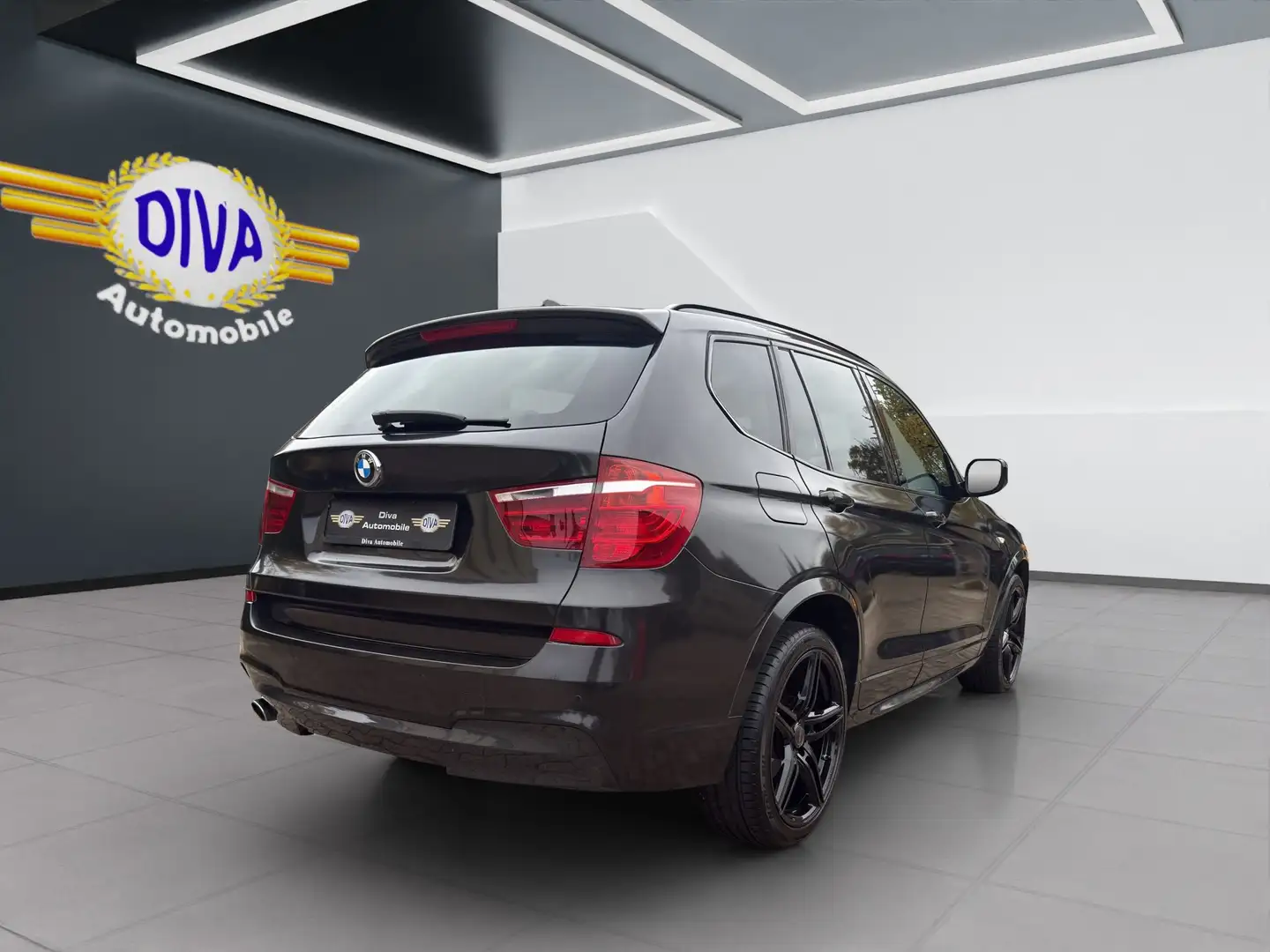 BMW X3 xDrive 20 d M Sportpaket Schwarz - 2