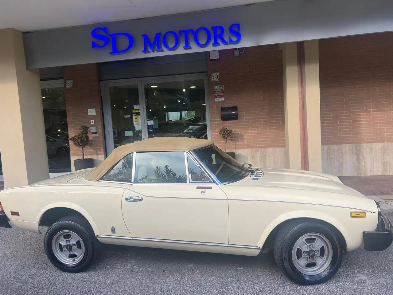 Fiat 124 Spider 2.0 Mod America ASI, foto 5