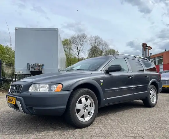 Volvo XC70 2.5 T Kinetic/Automaat/Trekhaak/Leder/Youngtimer/C