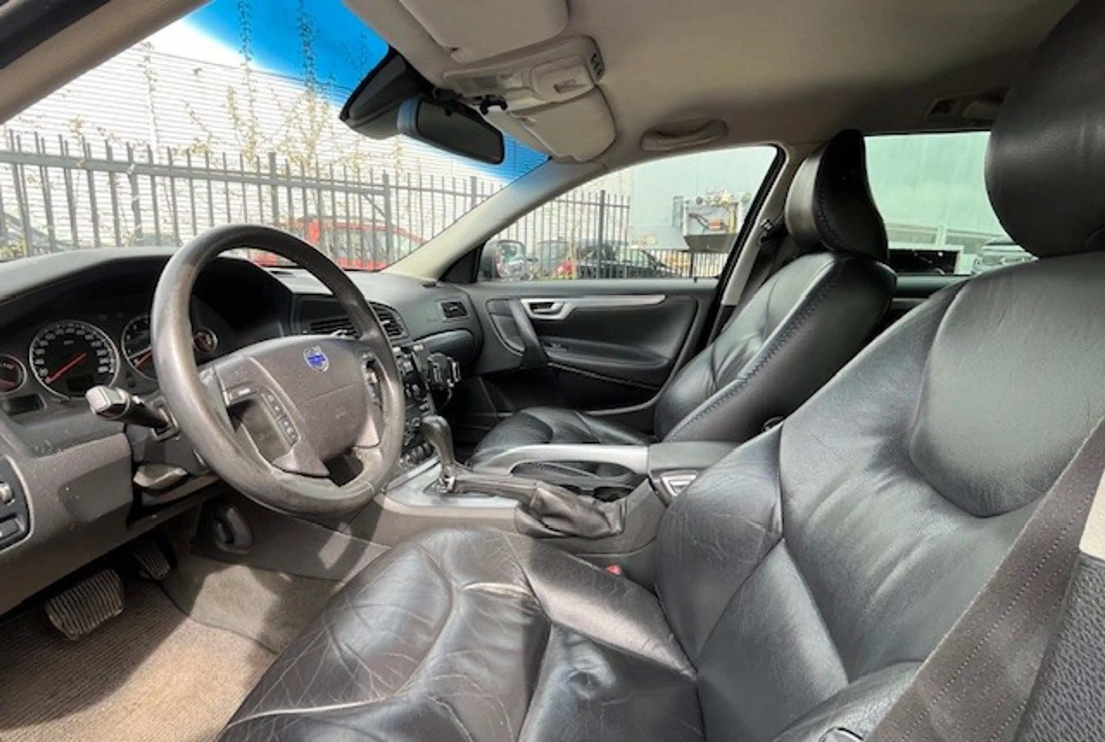 Volvo XC70 2.5 T Kinetic/Automaat/Trekhaak/Leder/Youngtimer/C — photo 4