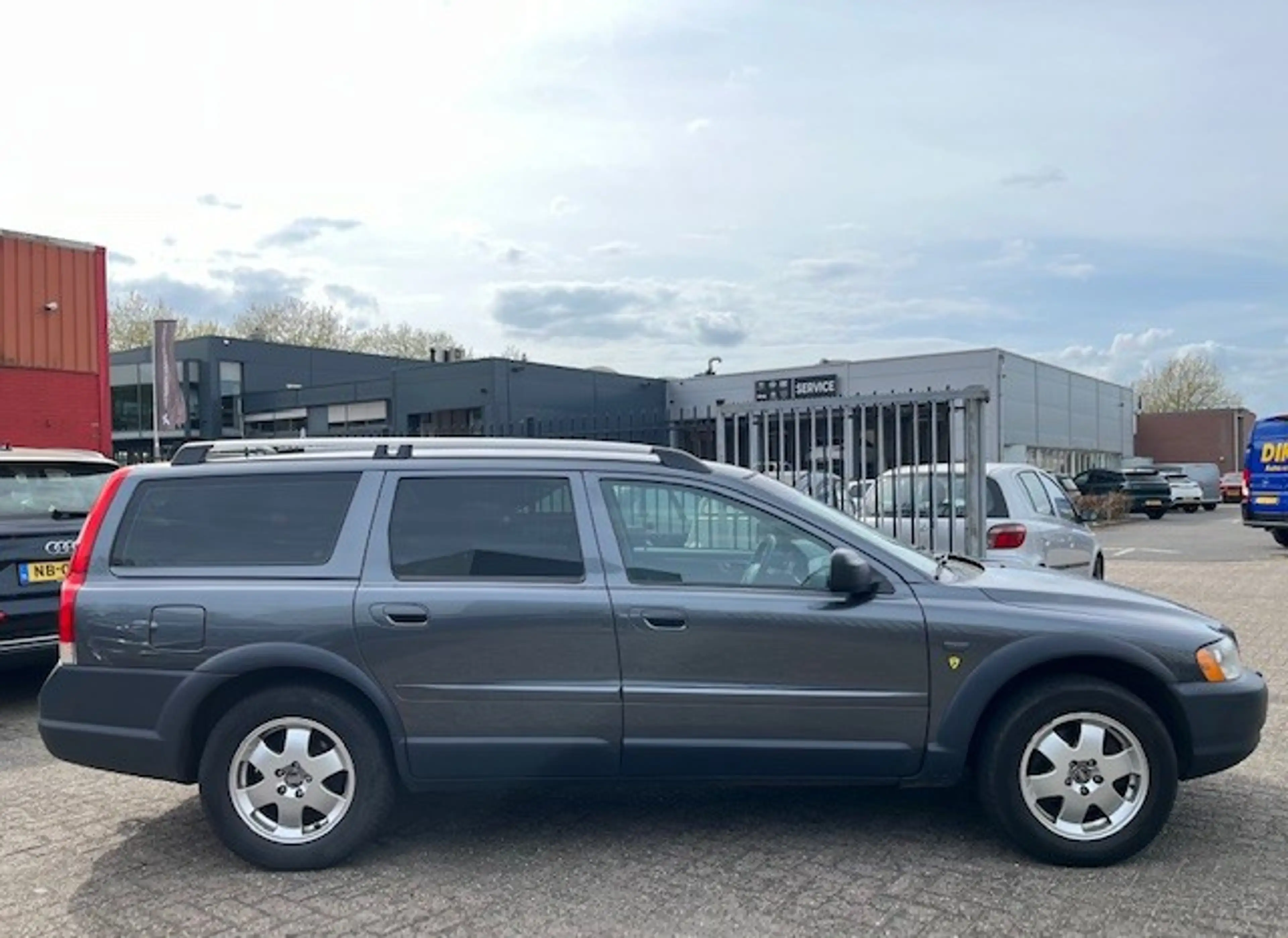 Volvo XC70 2.5 T Kinetic/Automaat/Trekhaak/Leder/Youngtimer/C — photo 14