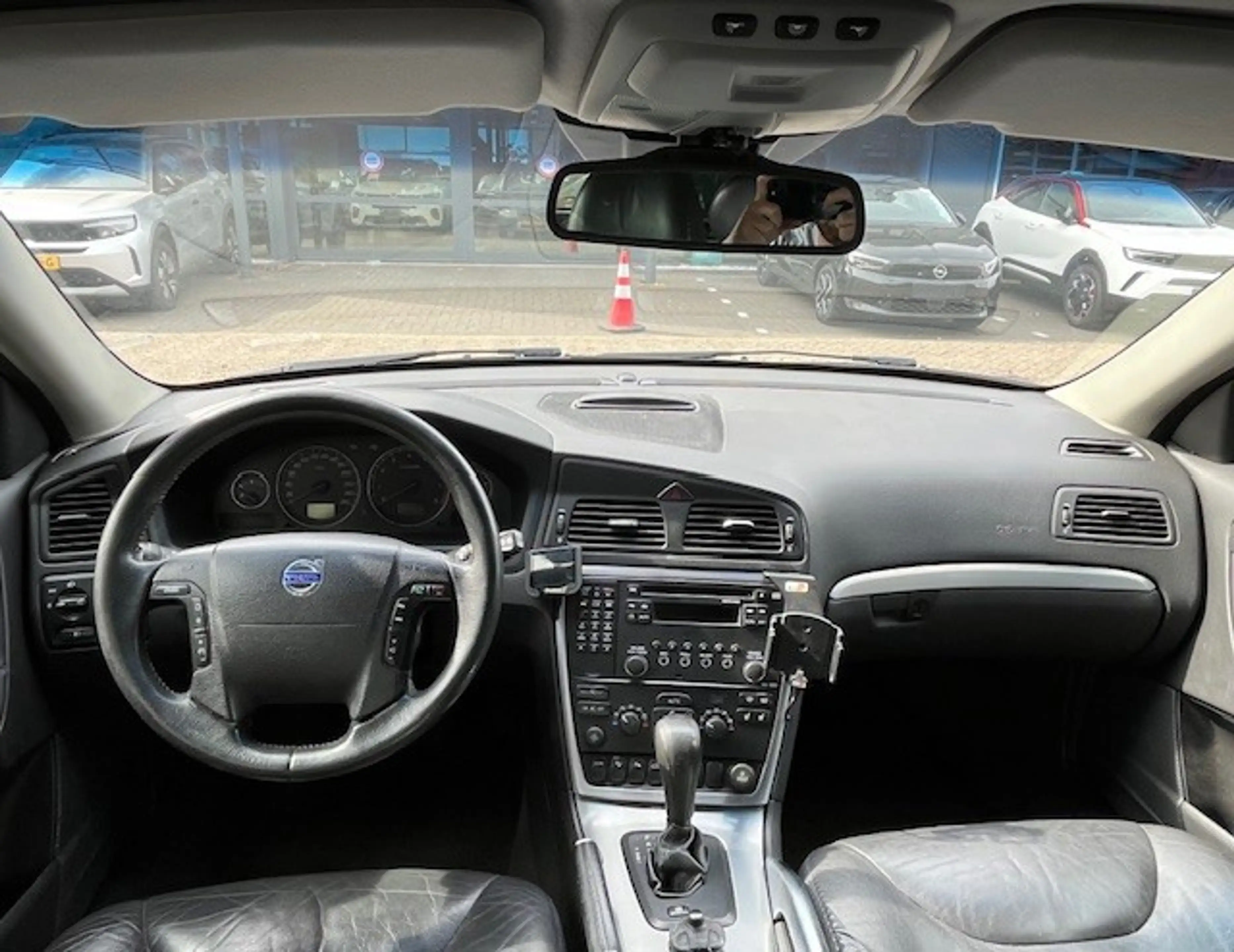 Volvo XC70 2.5 T Kinetic/Automaat/Trekhaak/Leder/Youngtimer/C — photo 6