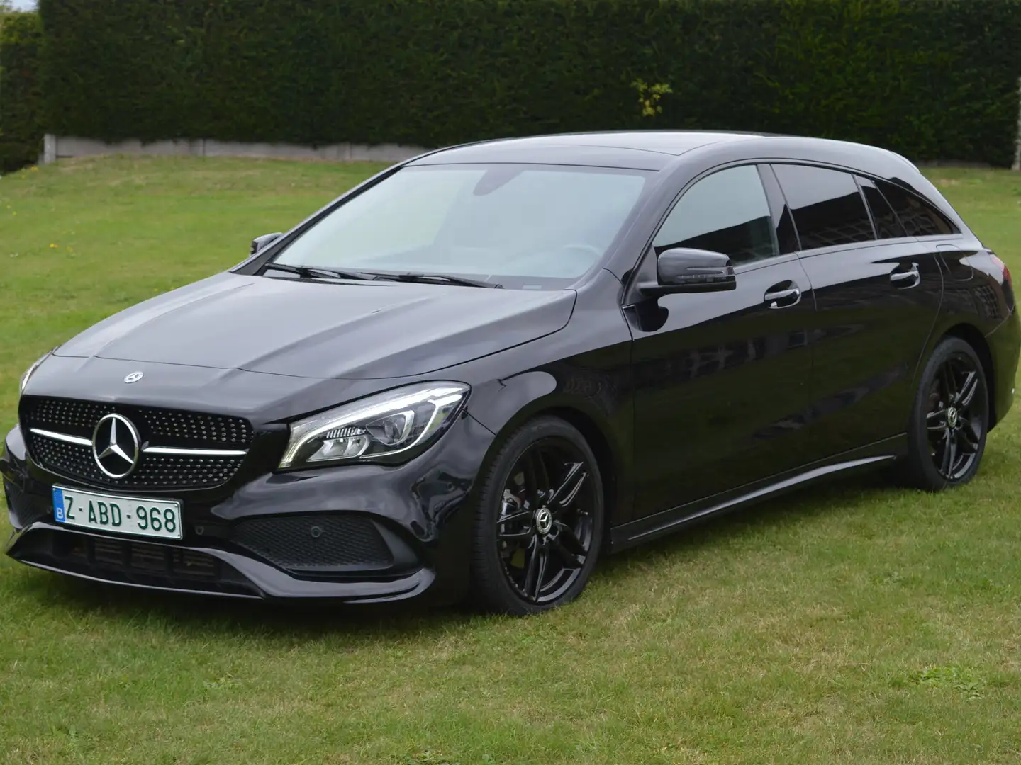 Mercedes-Benz CLA 180 CLA Shooting Brake 180 7G-DCT AMG Line Negro - 1