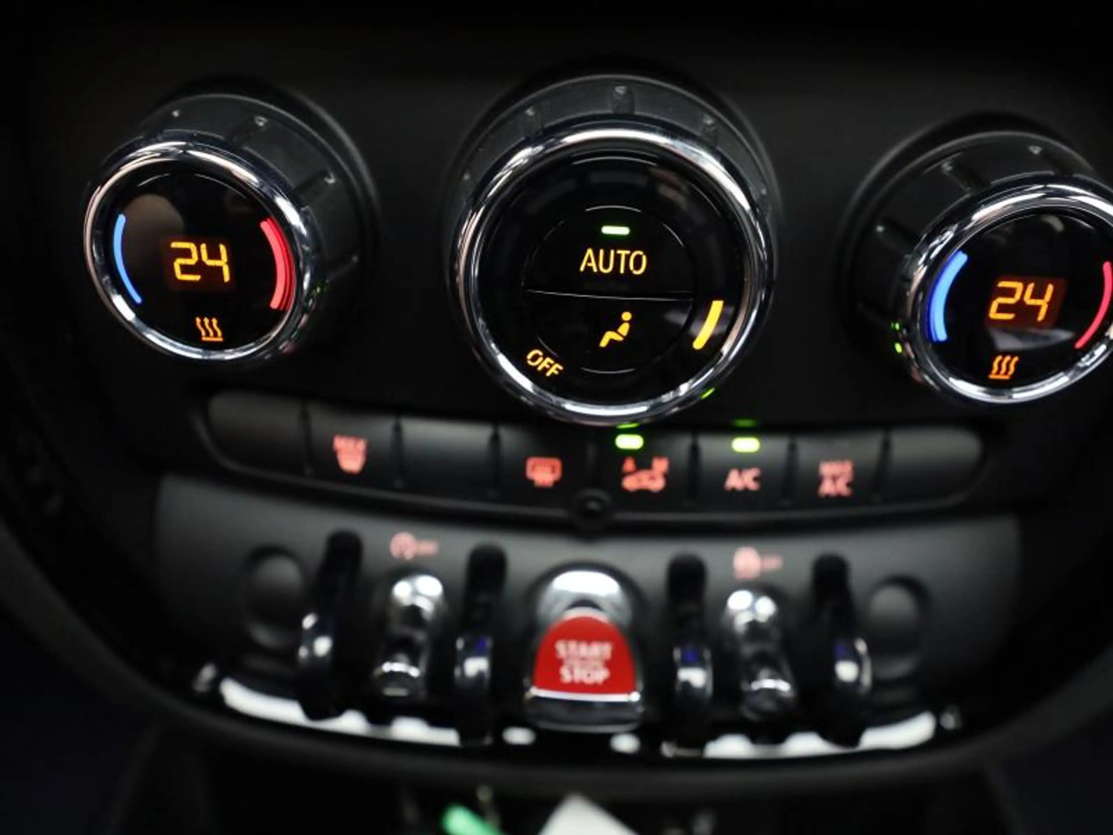 MINI One D Clubman AUTOMAAT - PANO-DAK - CAMERA - NAVI — photo 13