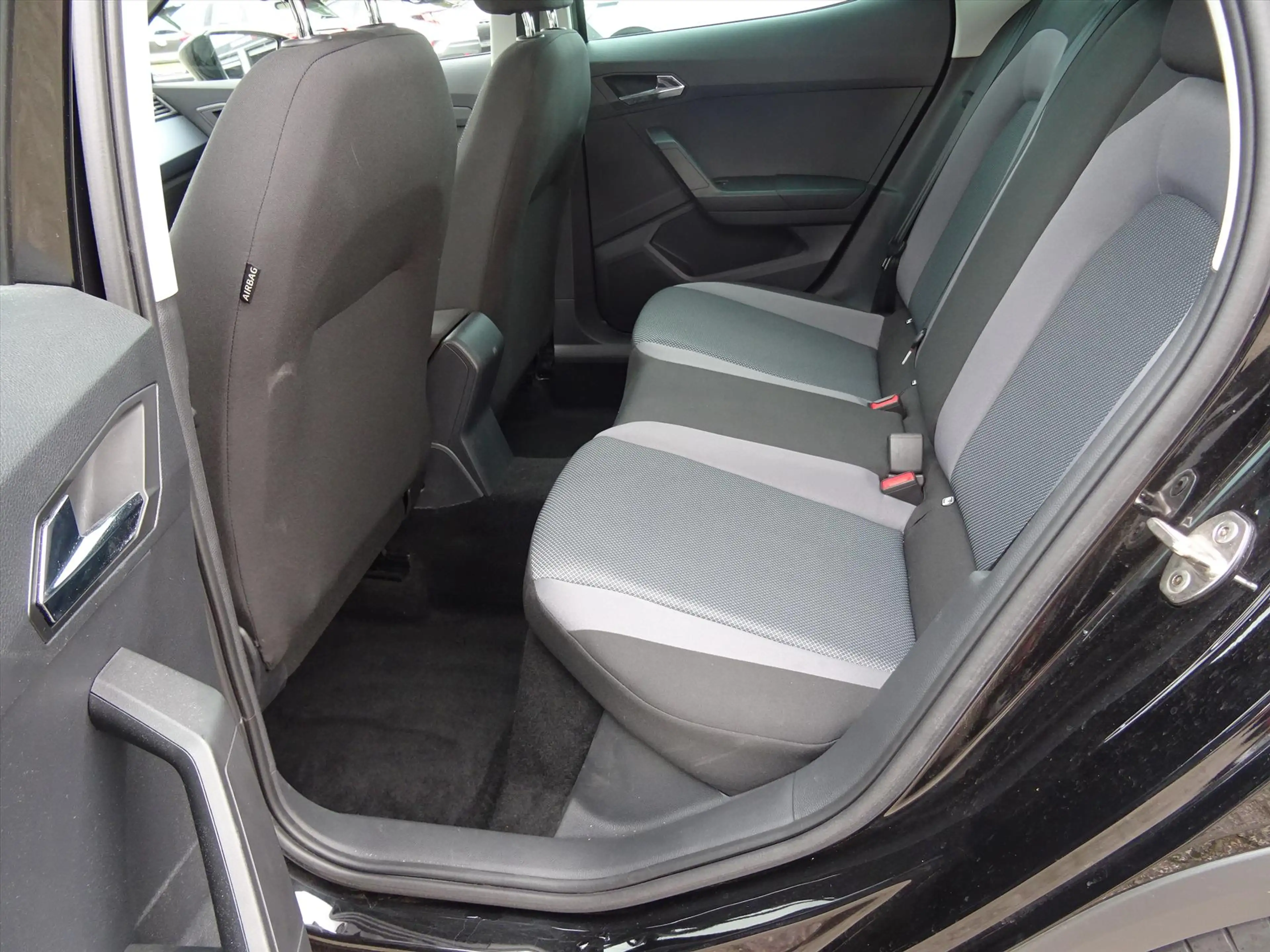 SEAT Arona 1.0 TSI 95pk Style — photo 7