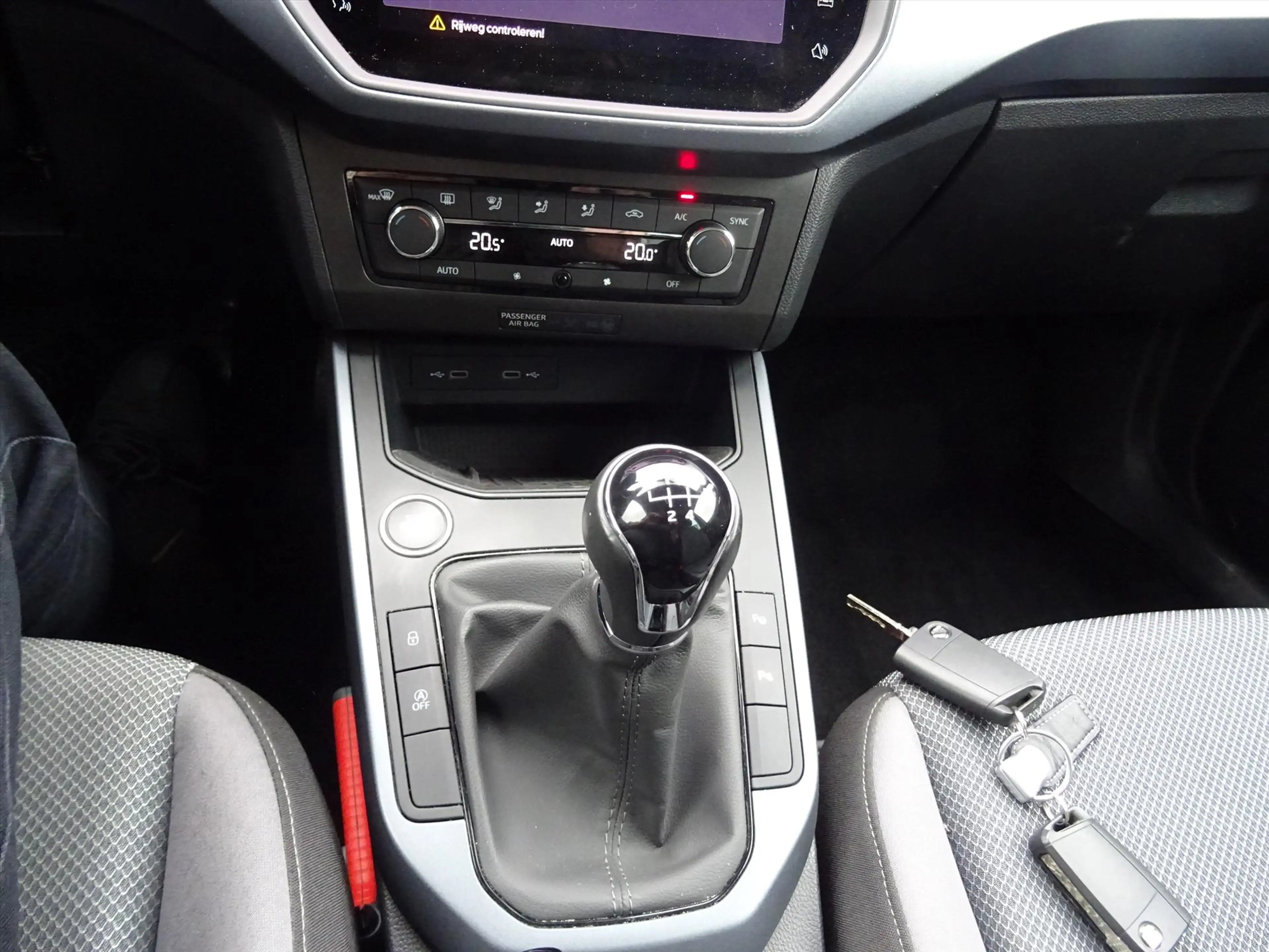 SEAT Arona 1.0 TSI 95pk Style — photo 11