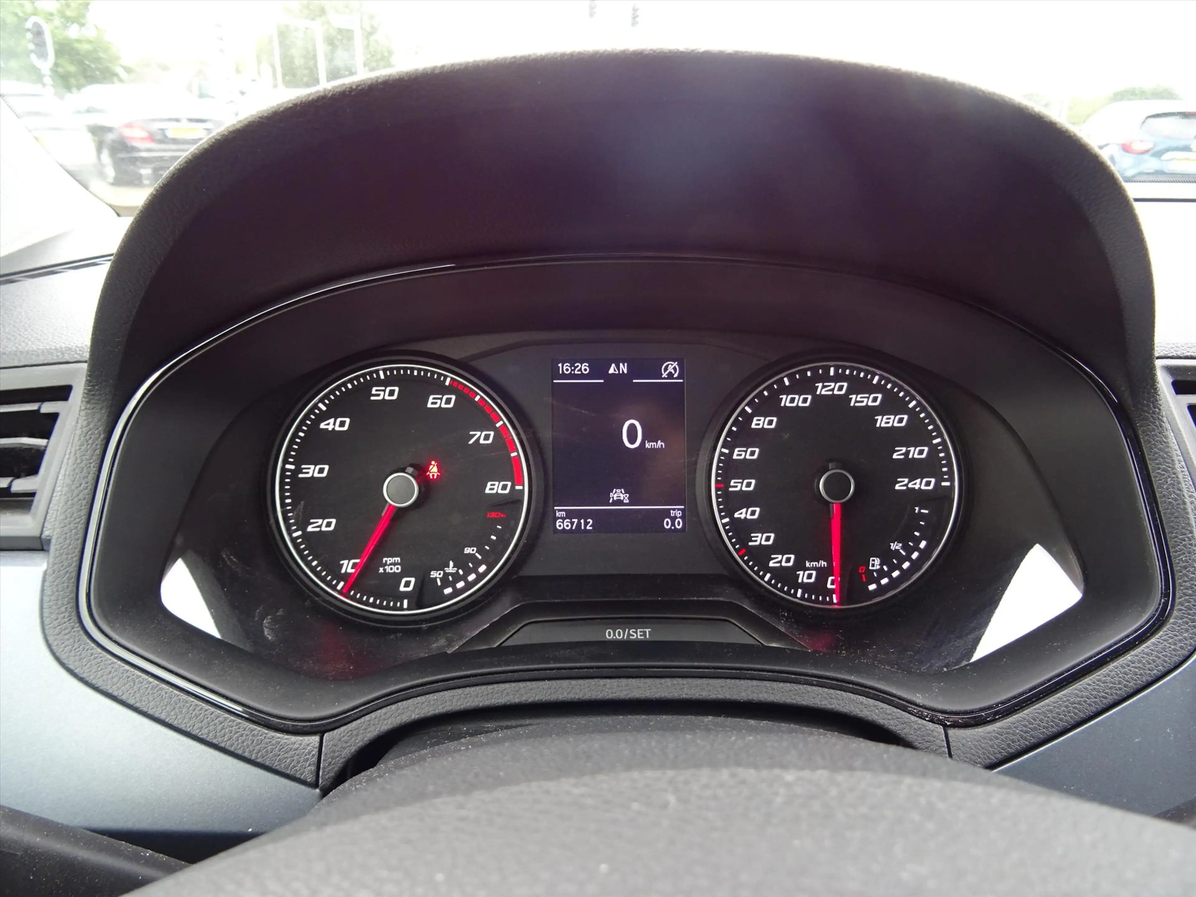 SEAT Arona 1.0 TSI 95pk Style — photo 12