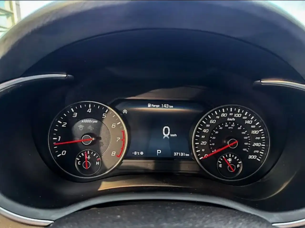 Kia Stinger снимка Kia Stinger