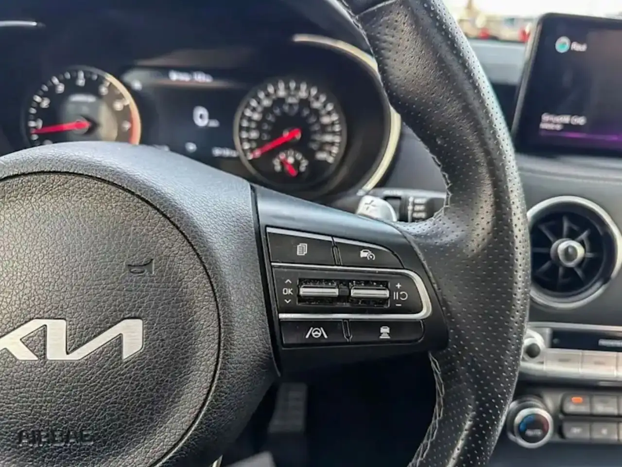 Kia Stinger снимка Kia Stinger