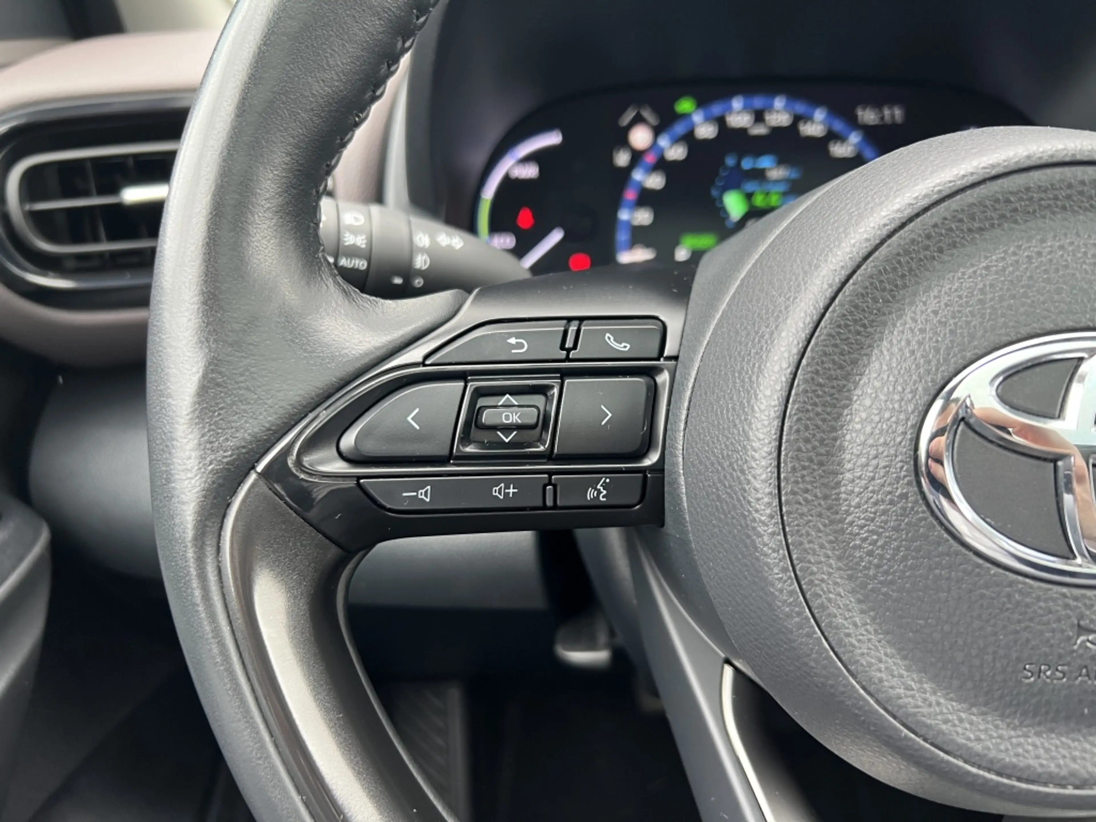 Toyota Yaris Cross 1.5 Hybrid LaunchEd. — photo 13