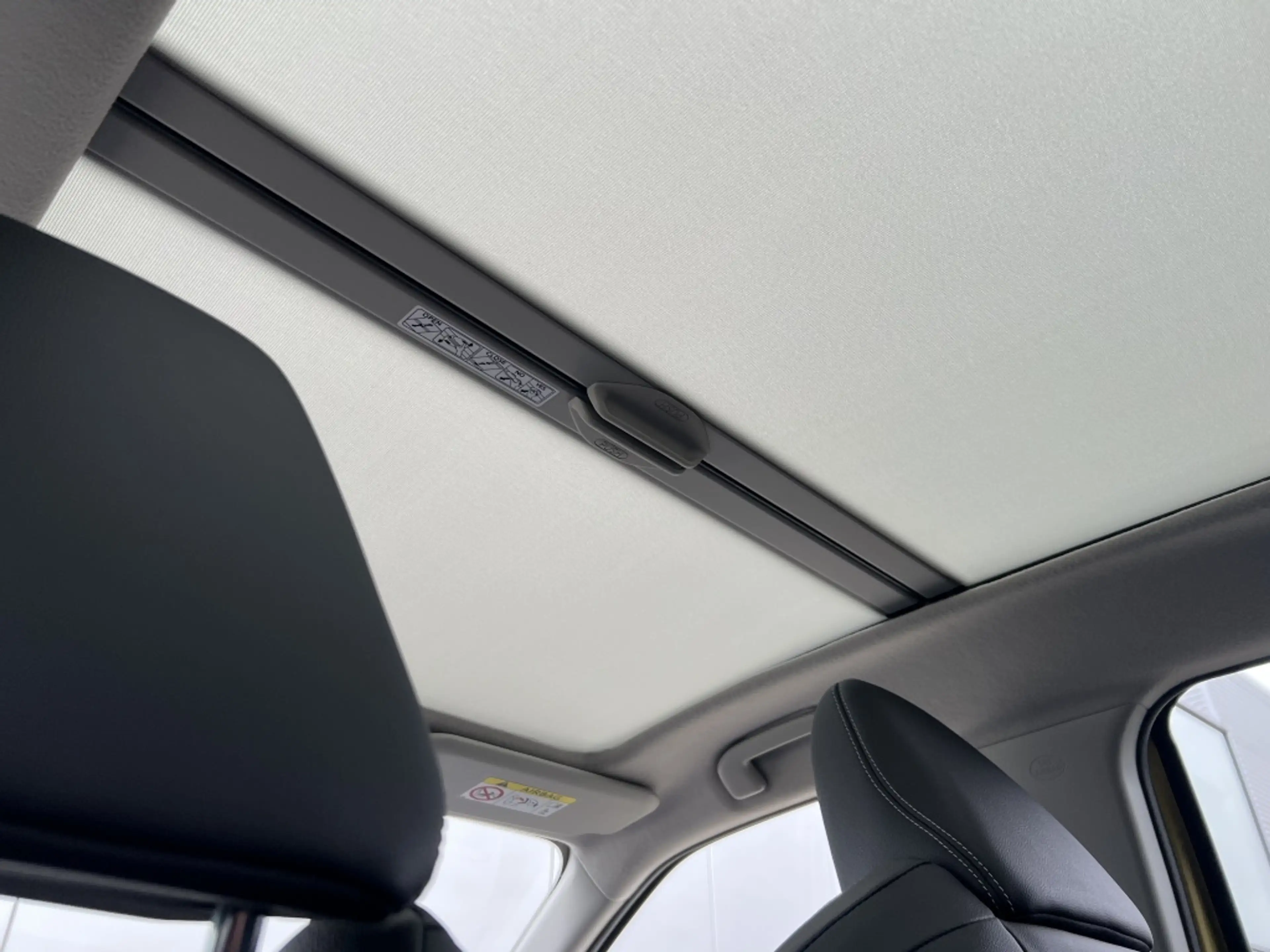 Toyota Yaris Cross 1.5 Hybrid LaunchEd. — photo 28