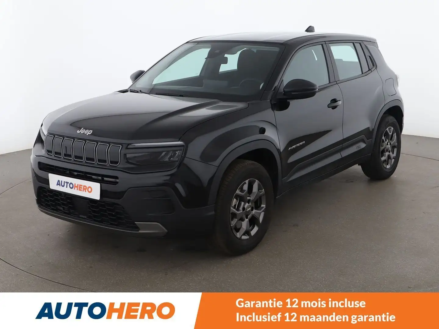 Jeep Avenger 1.2 T3 Longitude Zwart - 1