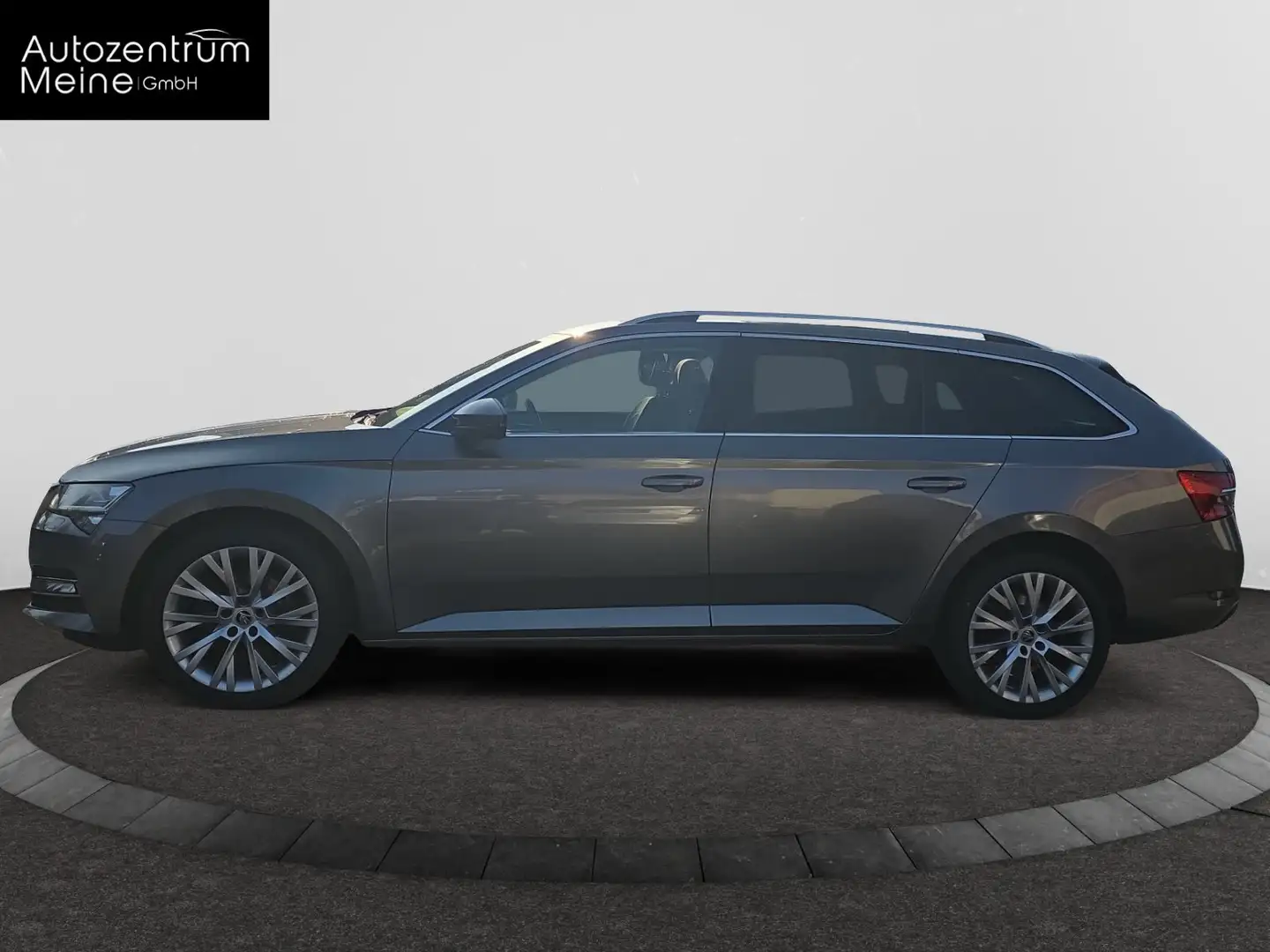 Skoda Superb Superb Combi Style*AHK*Pano*SHZ*LED*ACC* Gris - 2