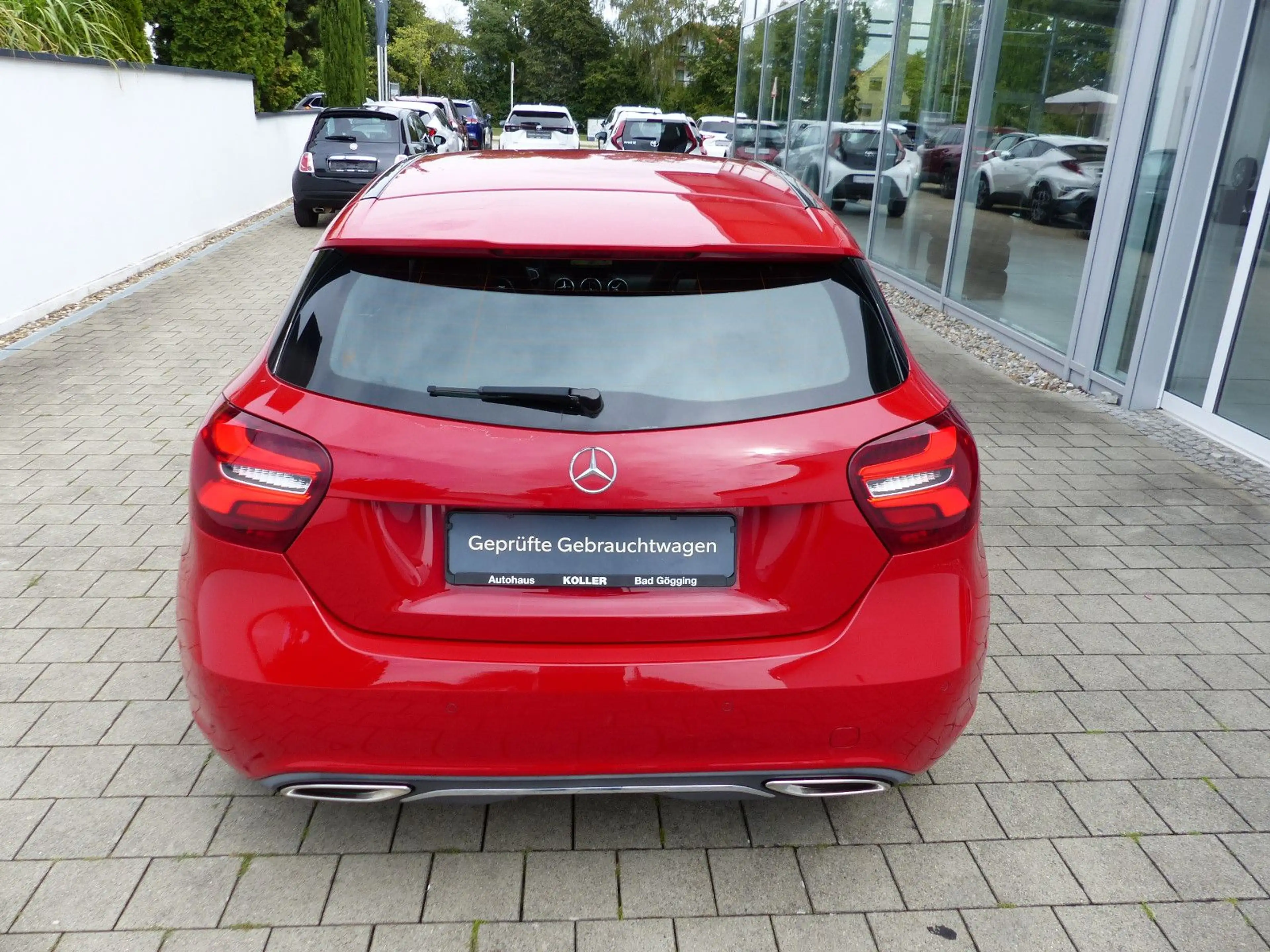 Mercedes-Benz A 180 Autom.Navi SHZ LED PDC Agility AHK schwenk — photo 4