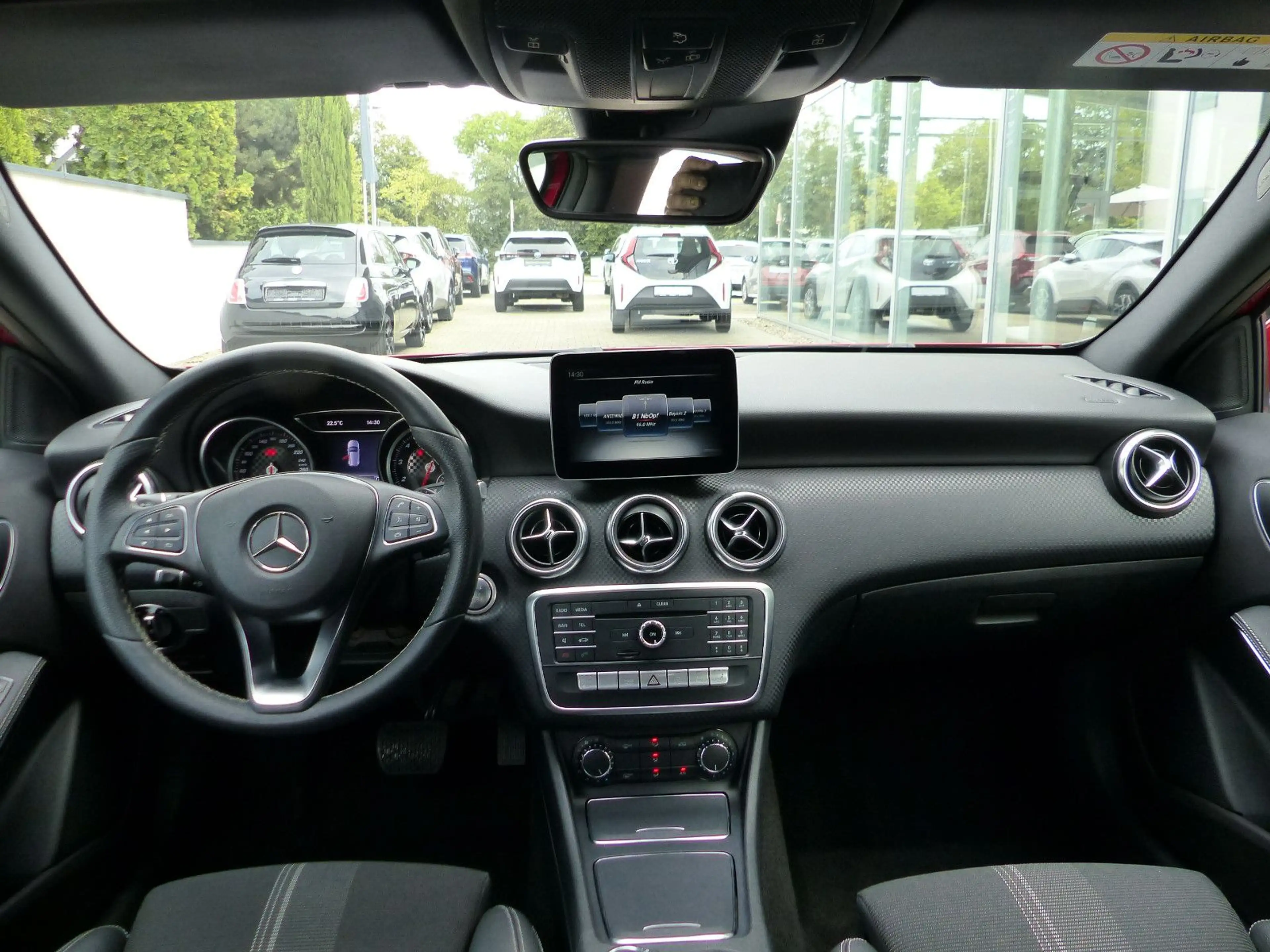 Mercedes-Benz A 180 Autom.Navi SHZ LED PDC Agility AHK schwenk — photo 8